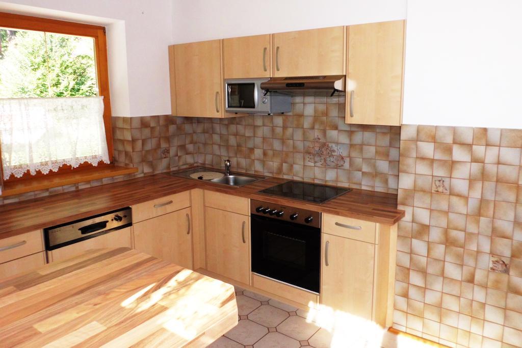 Ferienwohnung Schrittwieser Faak am See Zimmer foto